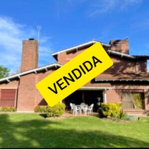 EXCELENTE PROPIEDAD “CASA QUINTA” VENTA EN BLOCK