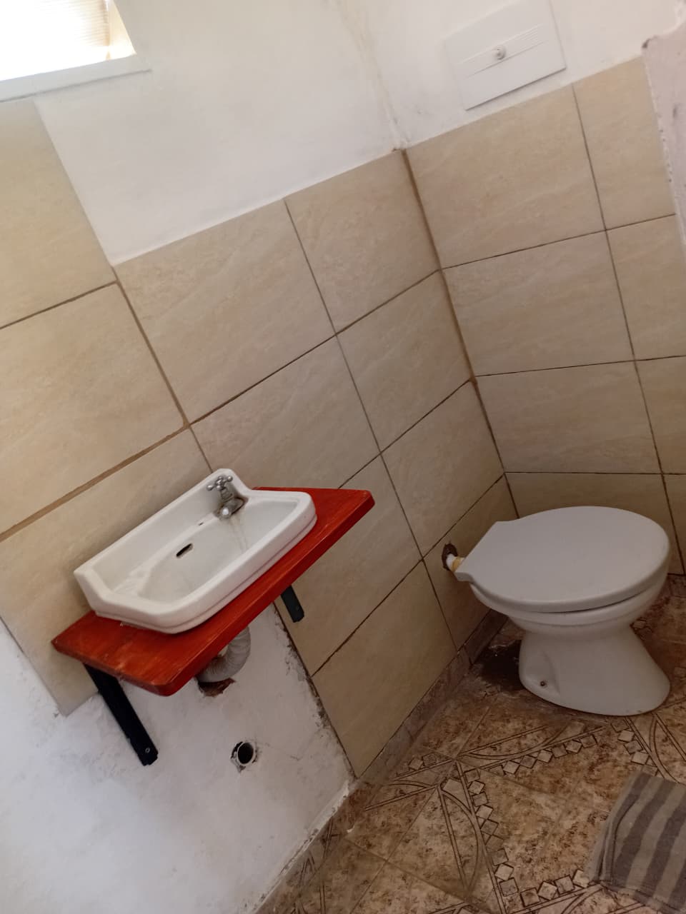 LOCAL EN ALQUILER CON FRENTE A LA CALLE TRIUNVIRATO Nro. 2218 DON TORCUATO. - Imagen 4