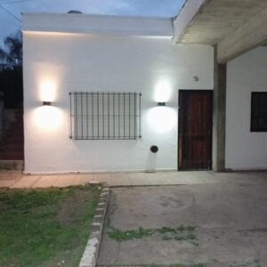 ALQUILER CASA CON JARDIN Y LOCAL COMERCIAL  . RIOBAMBA 2665- DON TORCUATO